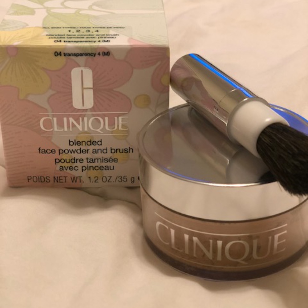 Clinique Blended Face Powder and Brush